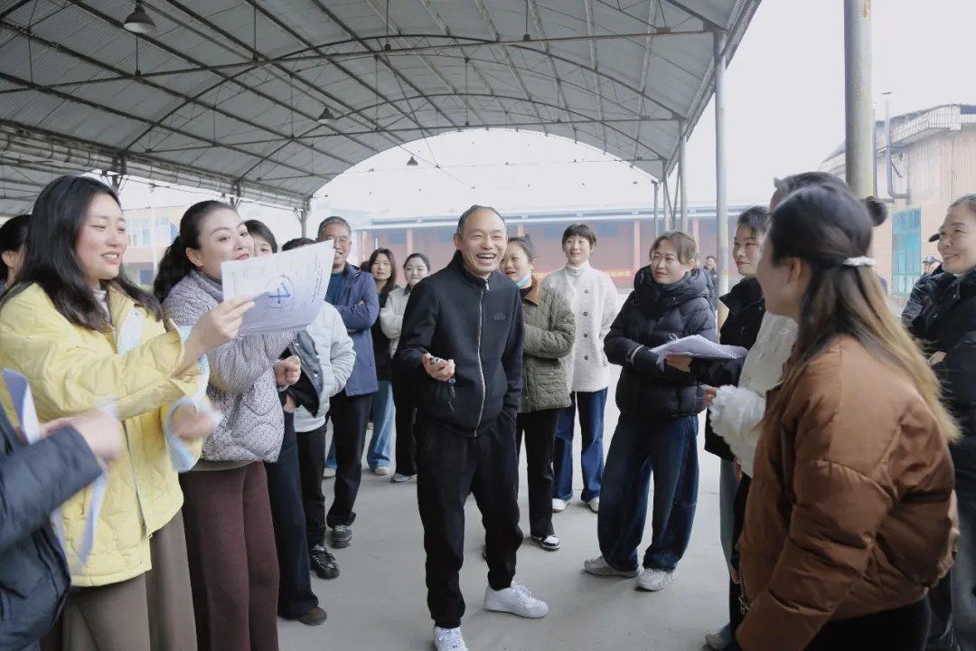 640.webp (2).png 640.webp (2).png